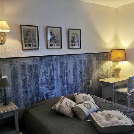 Hotel Les Tamaris 3*