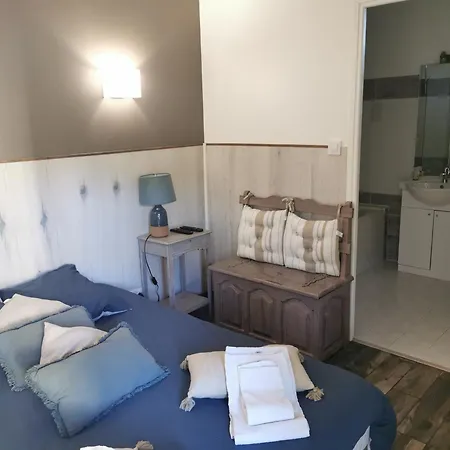 Отель Les Tamaris