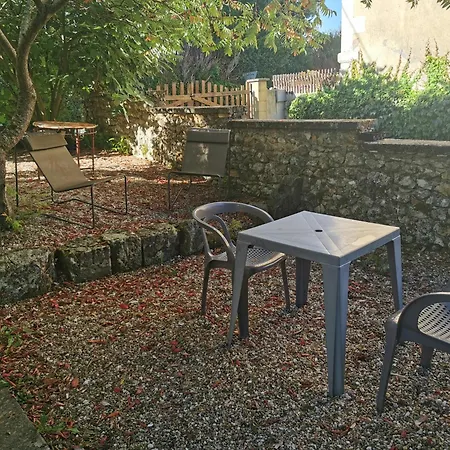 Les Tamaris 2* Campsegret