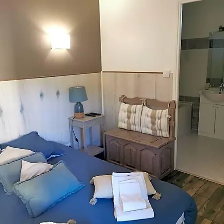 Hotel Les Tamaris 2*