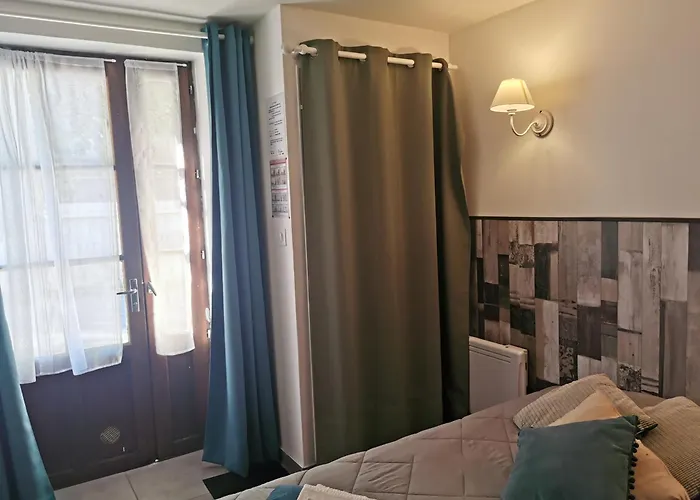 Les Tamaris Campsegret