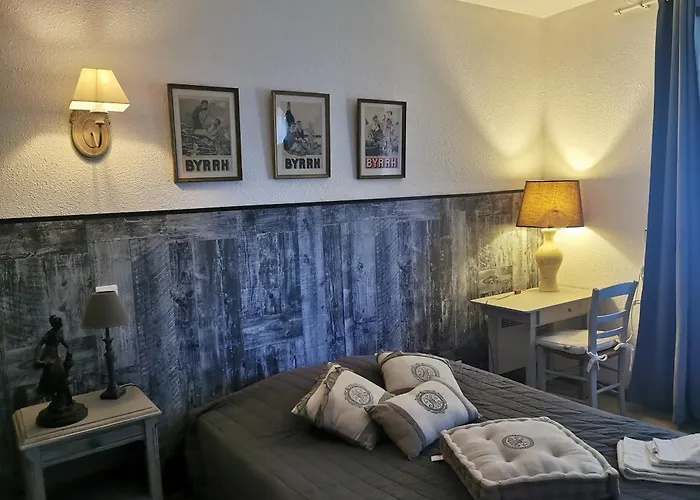 Hotel Les Tamaris 2*