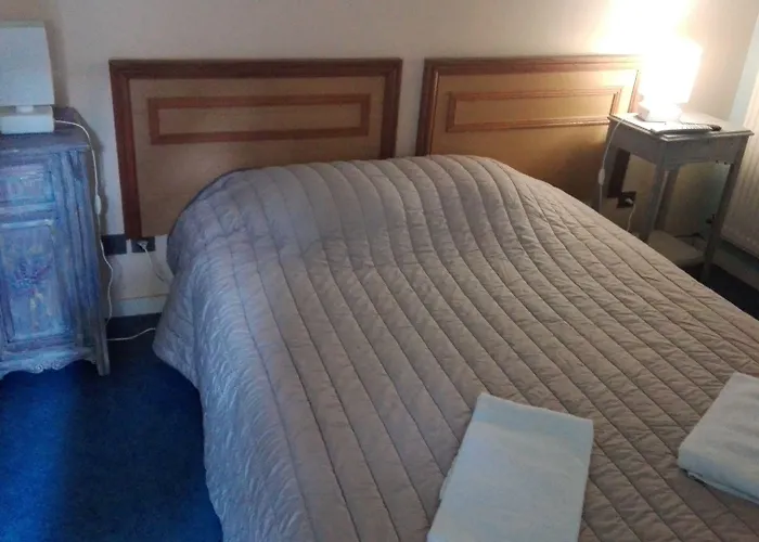 Les Tamaris Hotel 2*