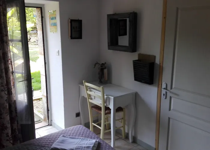 Les Tamaris 2* Campsegret