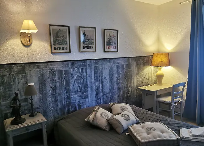 Les Tamaris Hotel 2*